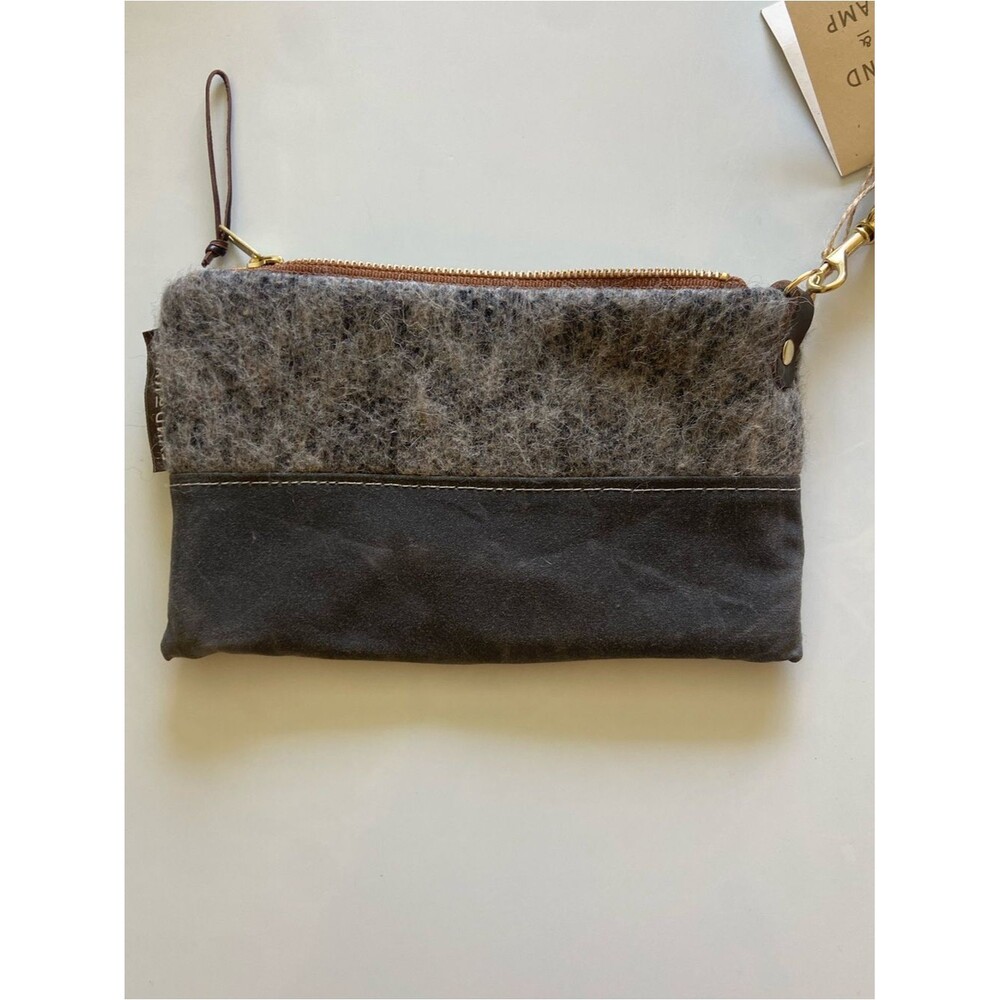 NWT Womens Wool Wristlet Leather Land and Kamp NWT Wallet Purse Bag - Picture 8 of 11